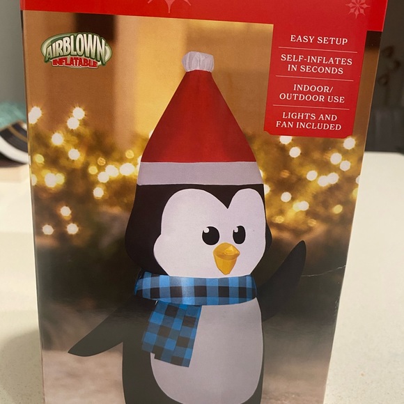 Airblown Inflatables 3.5 Foot Christmas Penguin - Picture 4 of 5